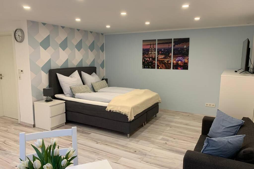 Modern Renovated Apartment Suited For Business Consultants - In Close Distance To Dt, Dhl And Un Campus - Reserved Parking Bonn Buitenkant foto